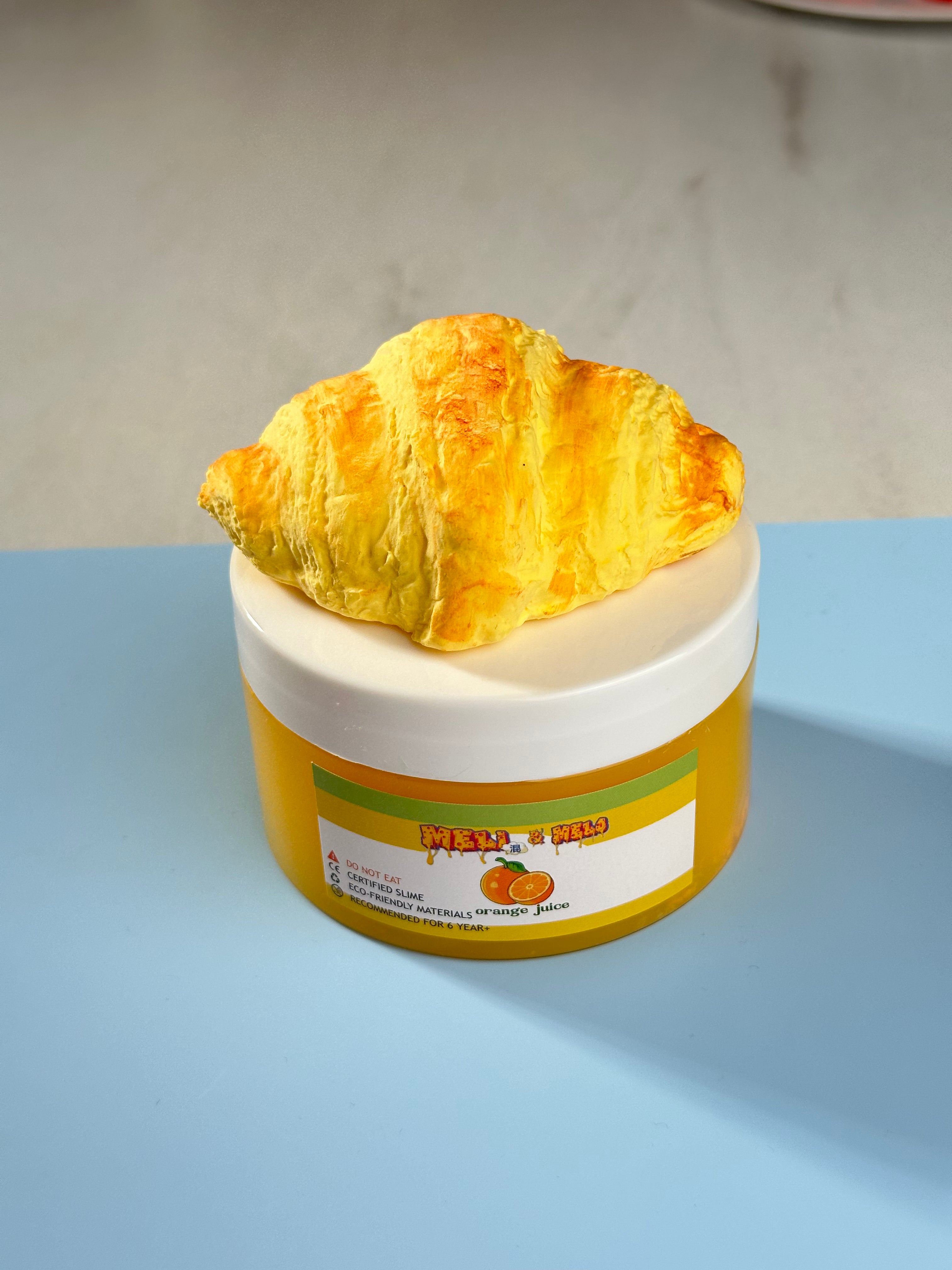 CROISSANT FRANÇAIS JUS D'ORANGE, KIT SLIME, SLIME ALIMENTAIRE, ARGILE MOLLE